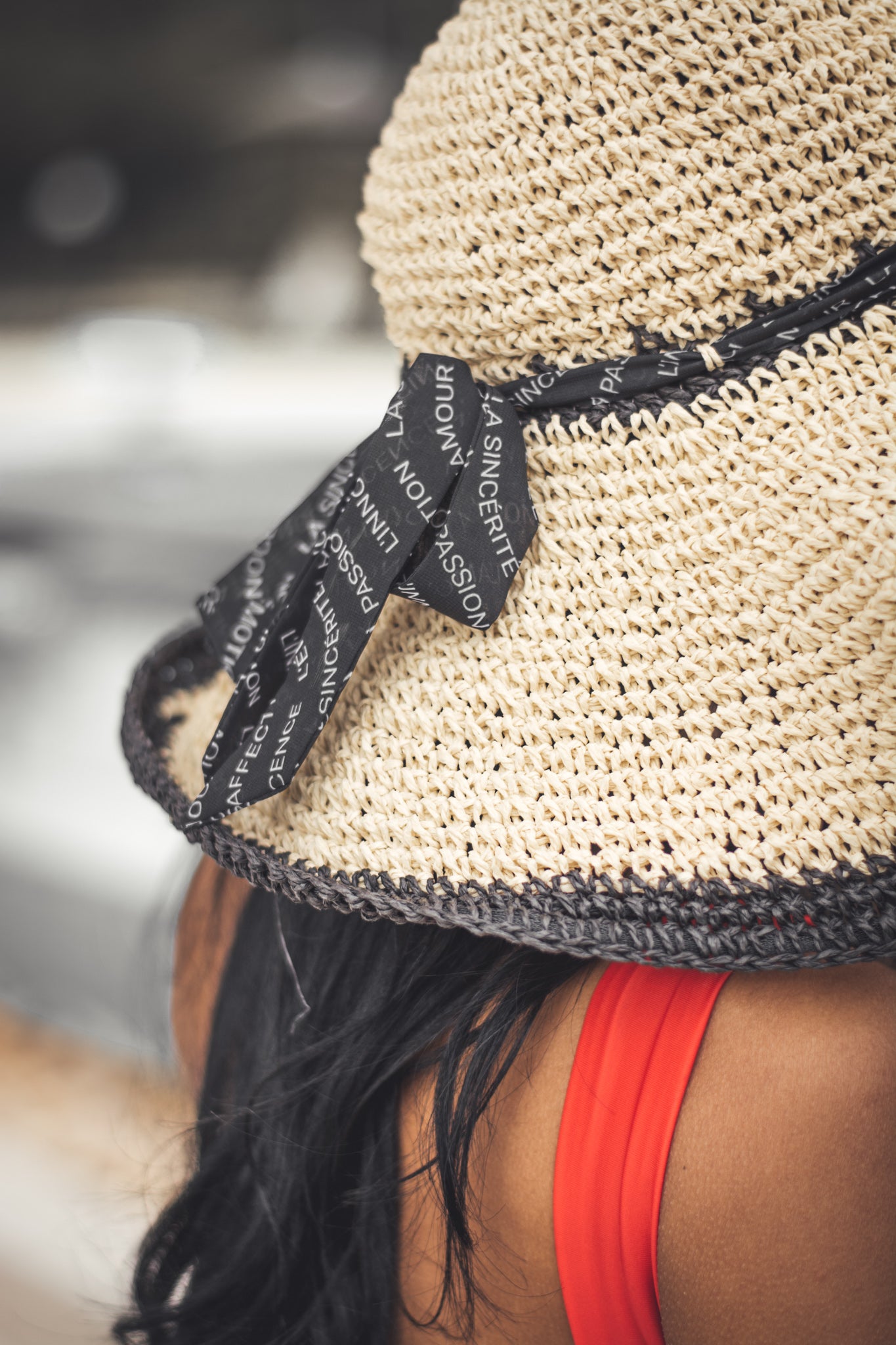 Women beach hat with brim 'Les émotions'
