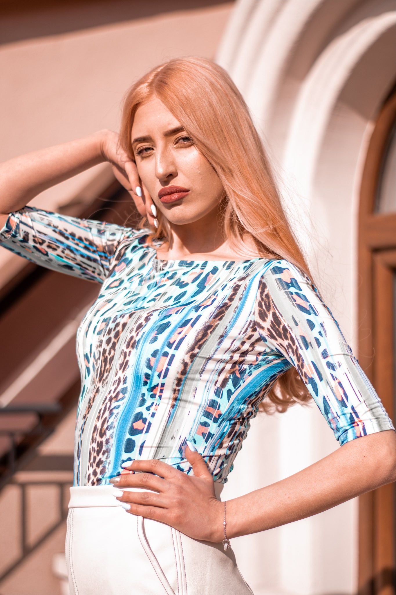 Women boat neck t-shirt with leopard pattern 3/4 sleeve