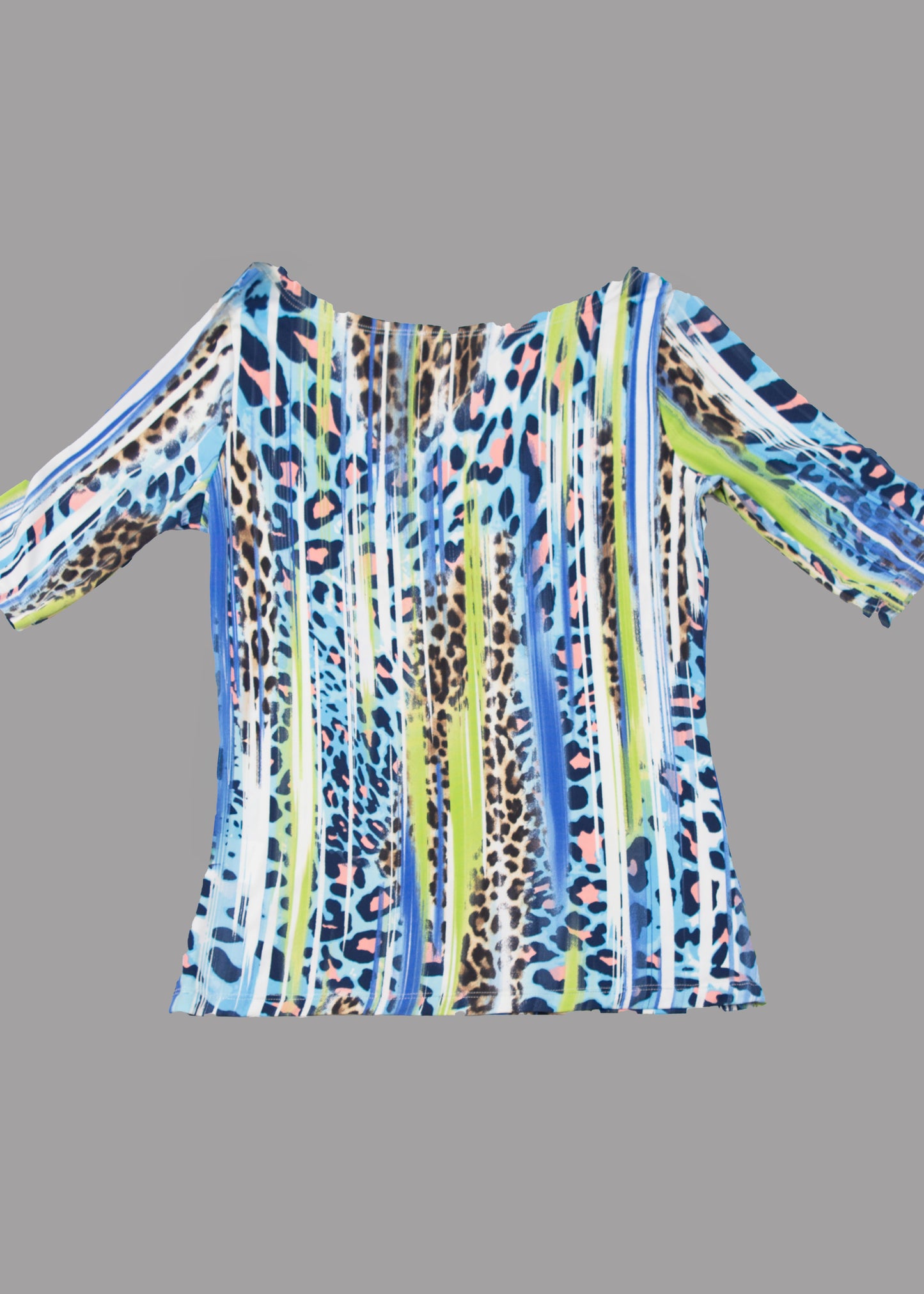 Women boat neck t-shirt with leopard pattern 3/4 sleeve