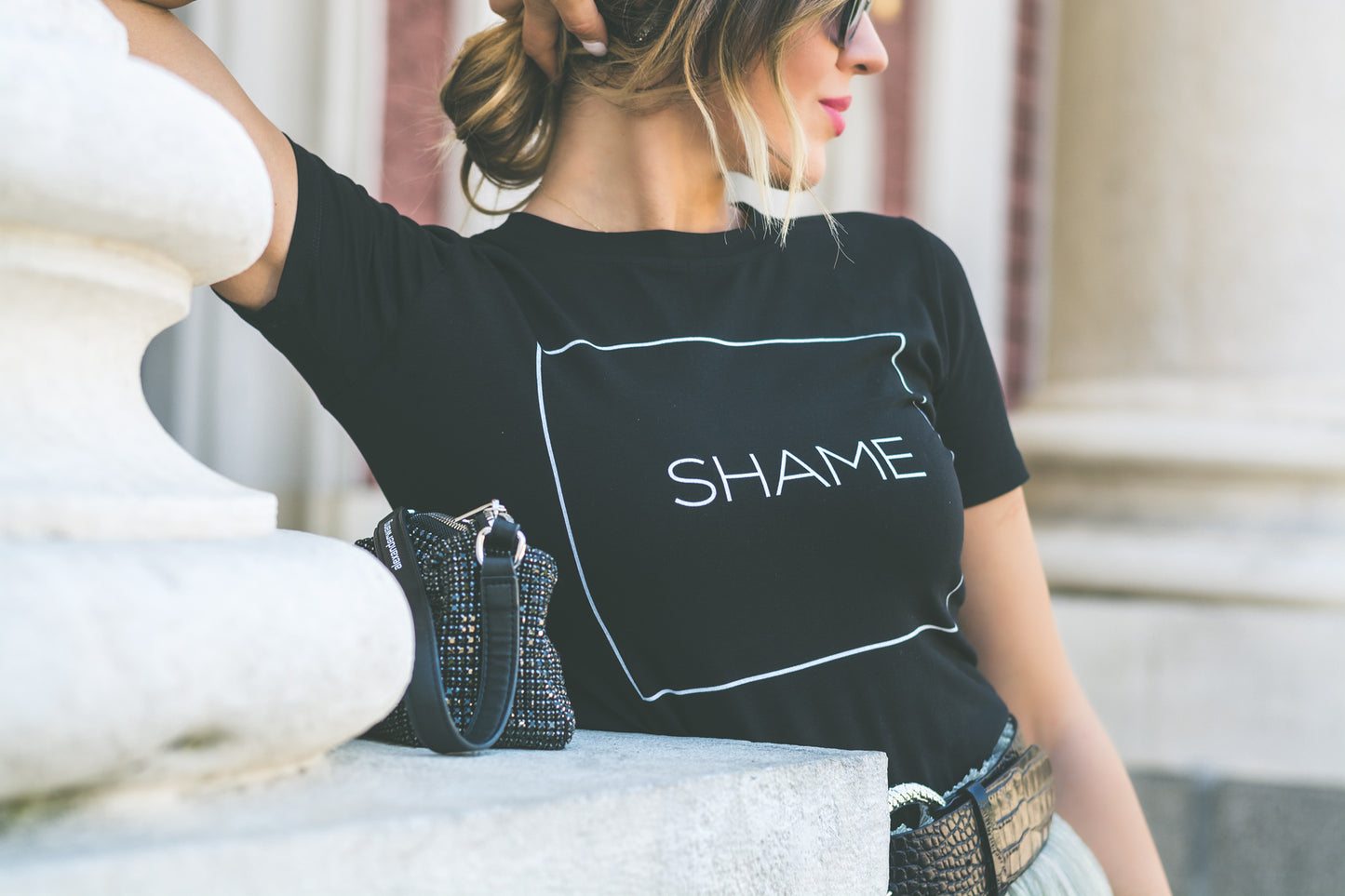 Women t-shirt 'SHAME'