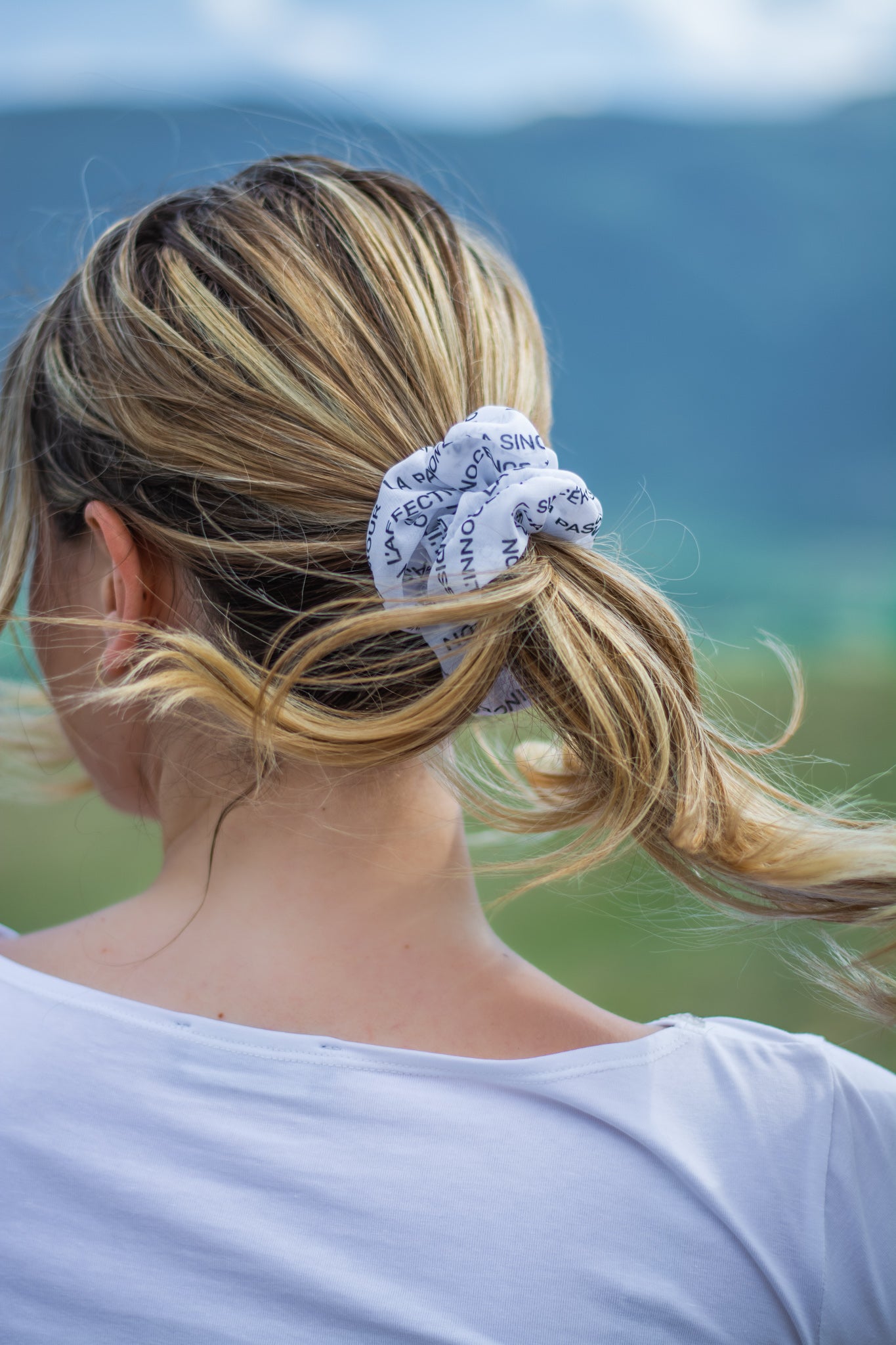 Women scrunchie 'Les émotions' white