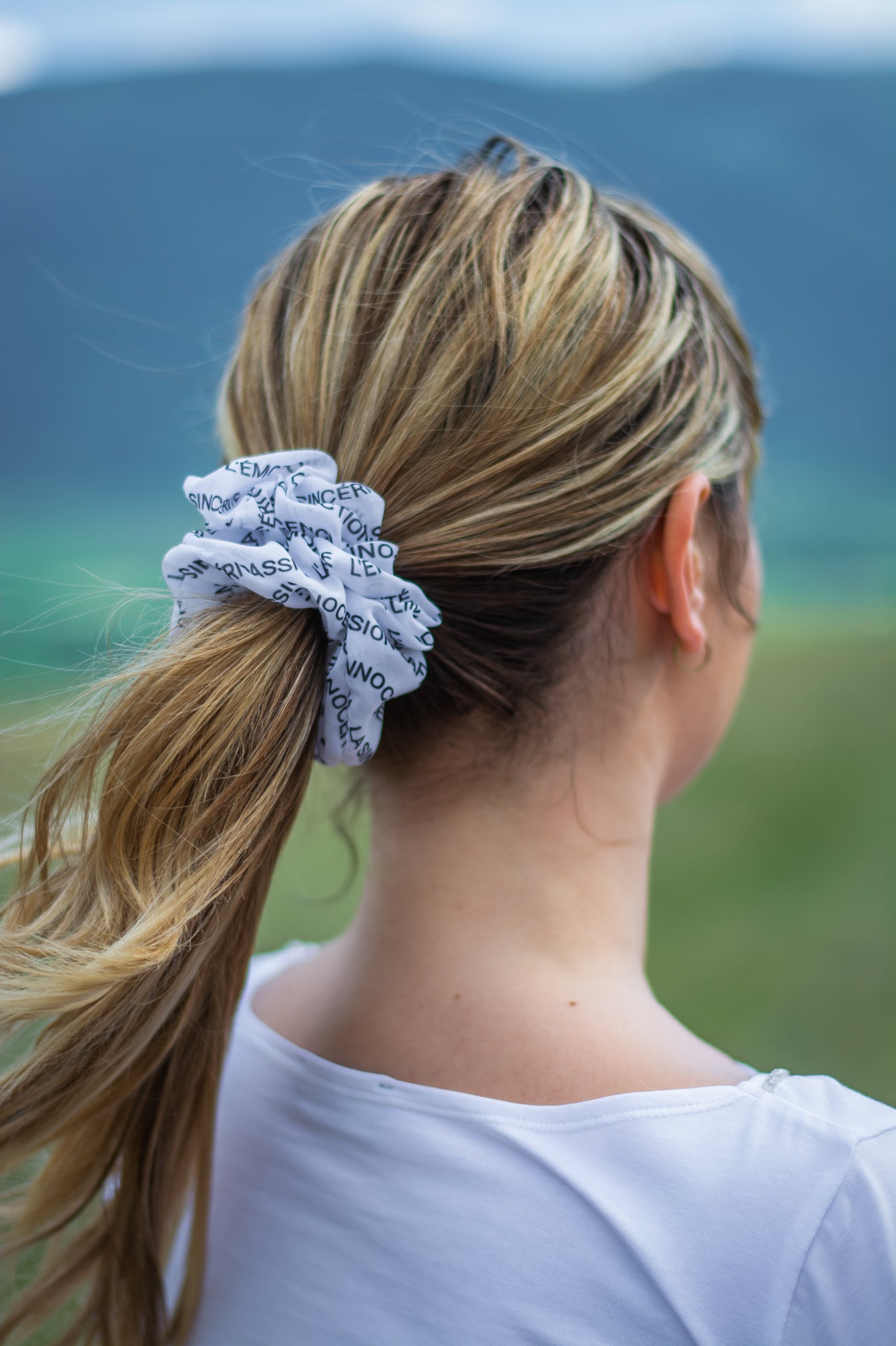 Women scrunchie 'Les émotions' white