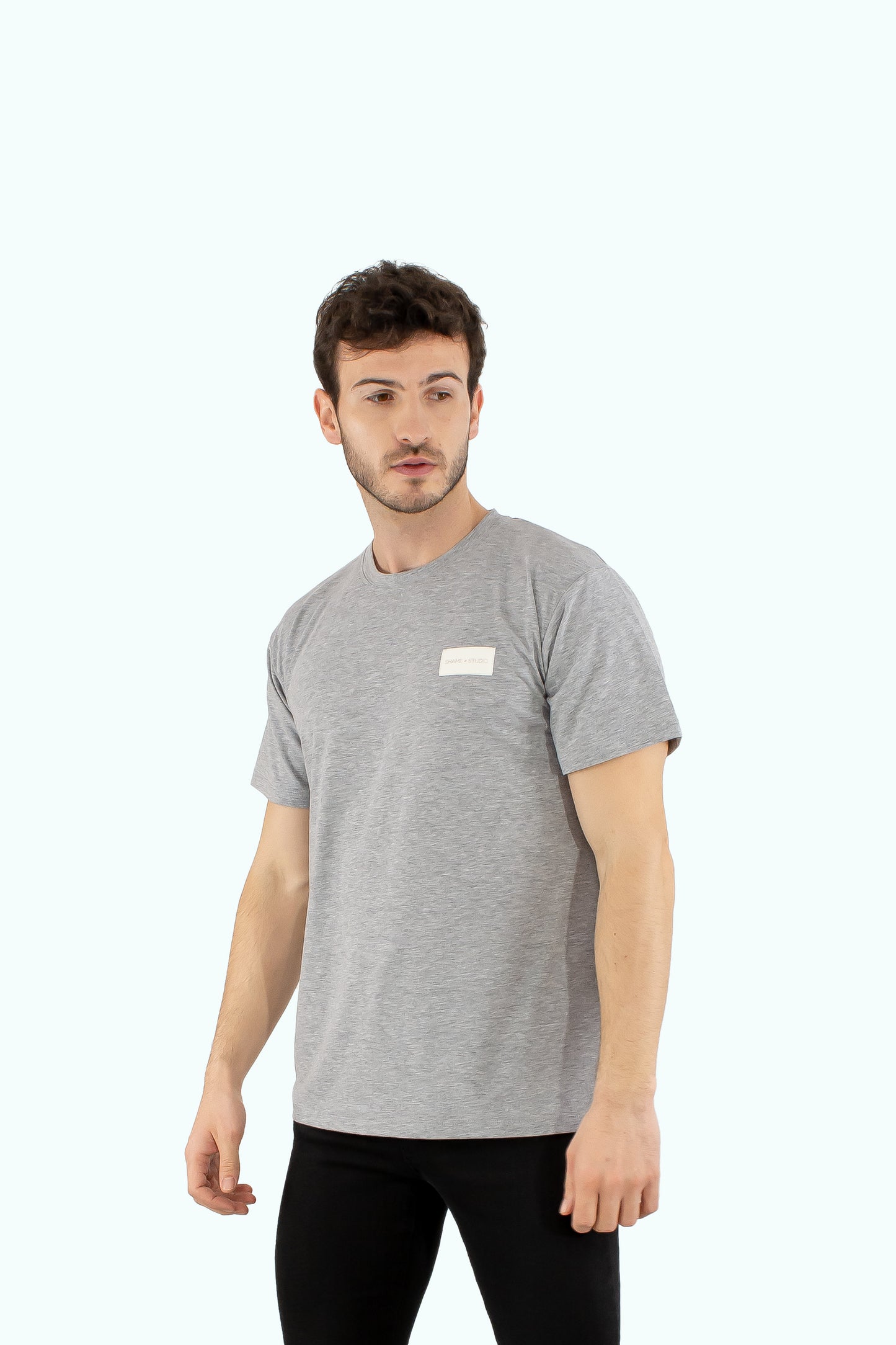 Men grey cotton t-shirt with white logo badge