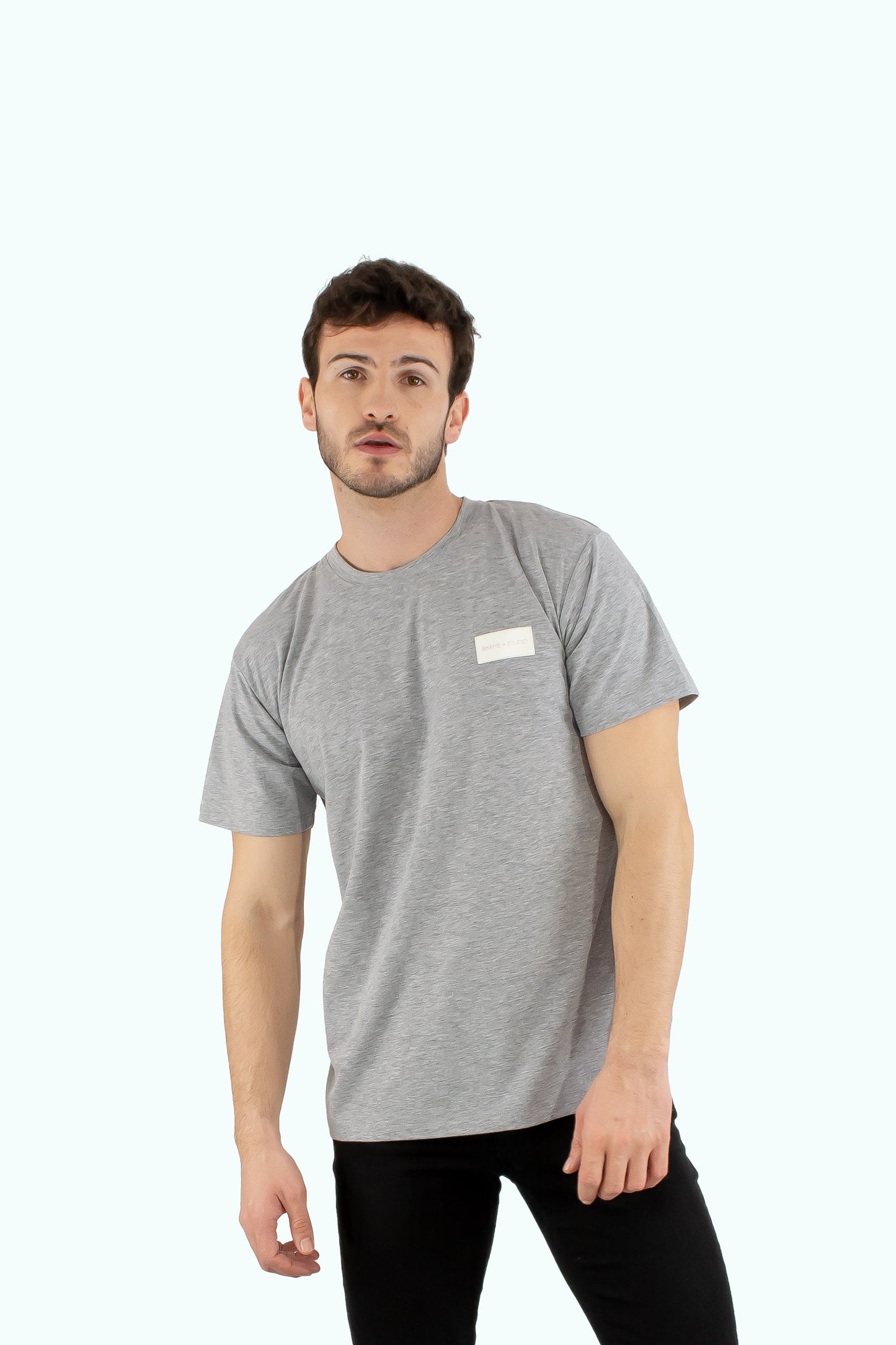 Men grey cotton t-shirt with white logo badge