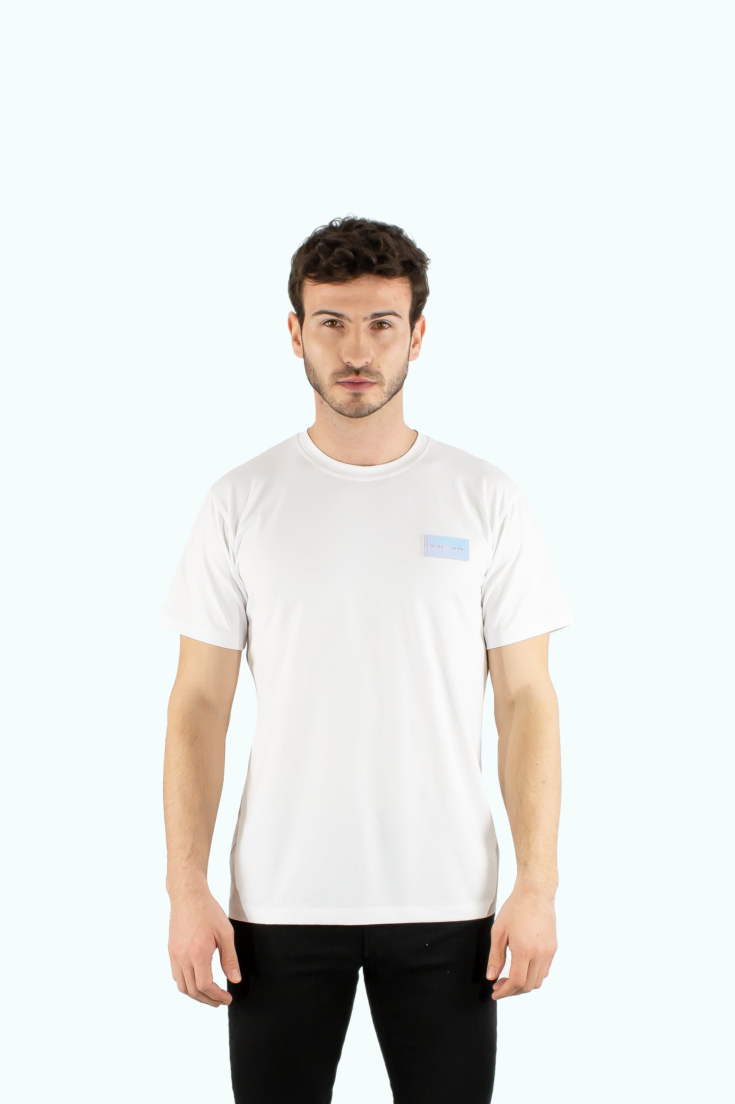 Men white cotton t-shirt with chrome logo badge