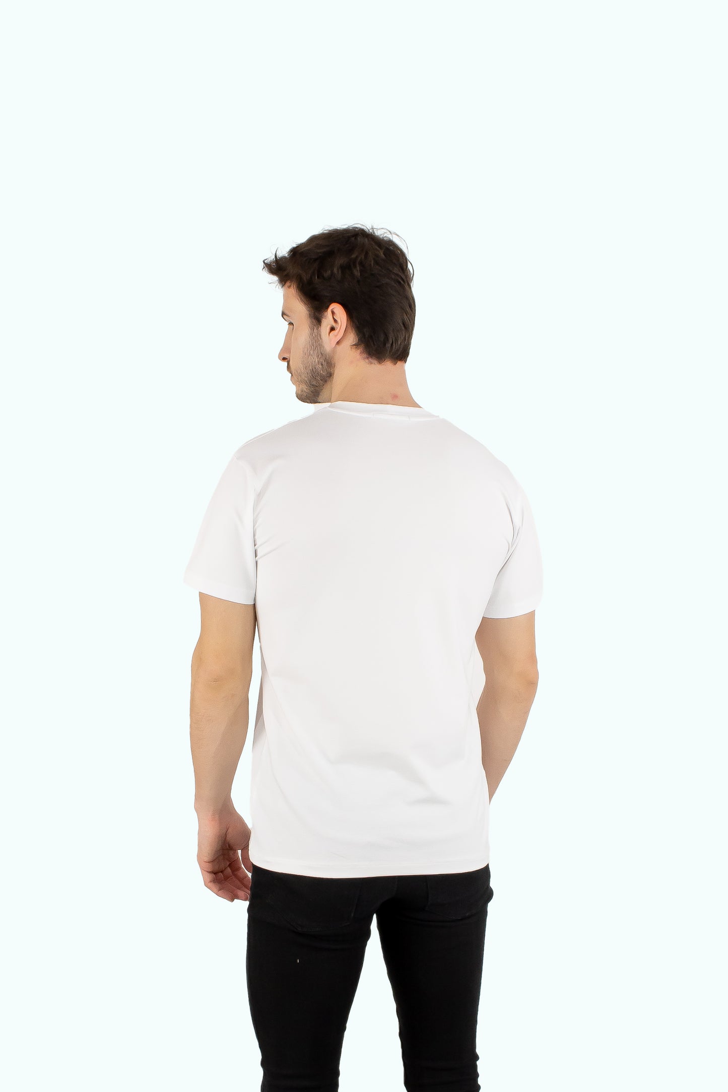 Men white cotton t-shirt with short sleeve and neck label