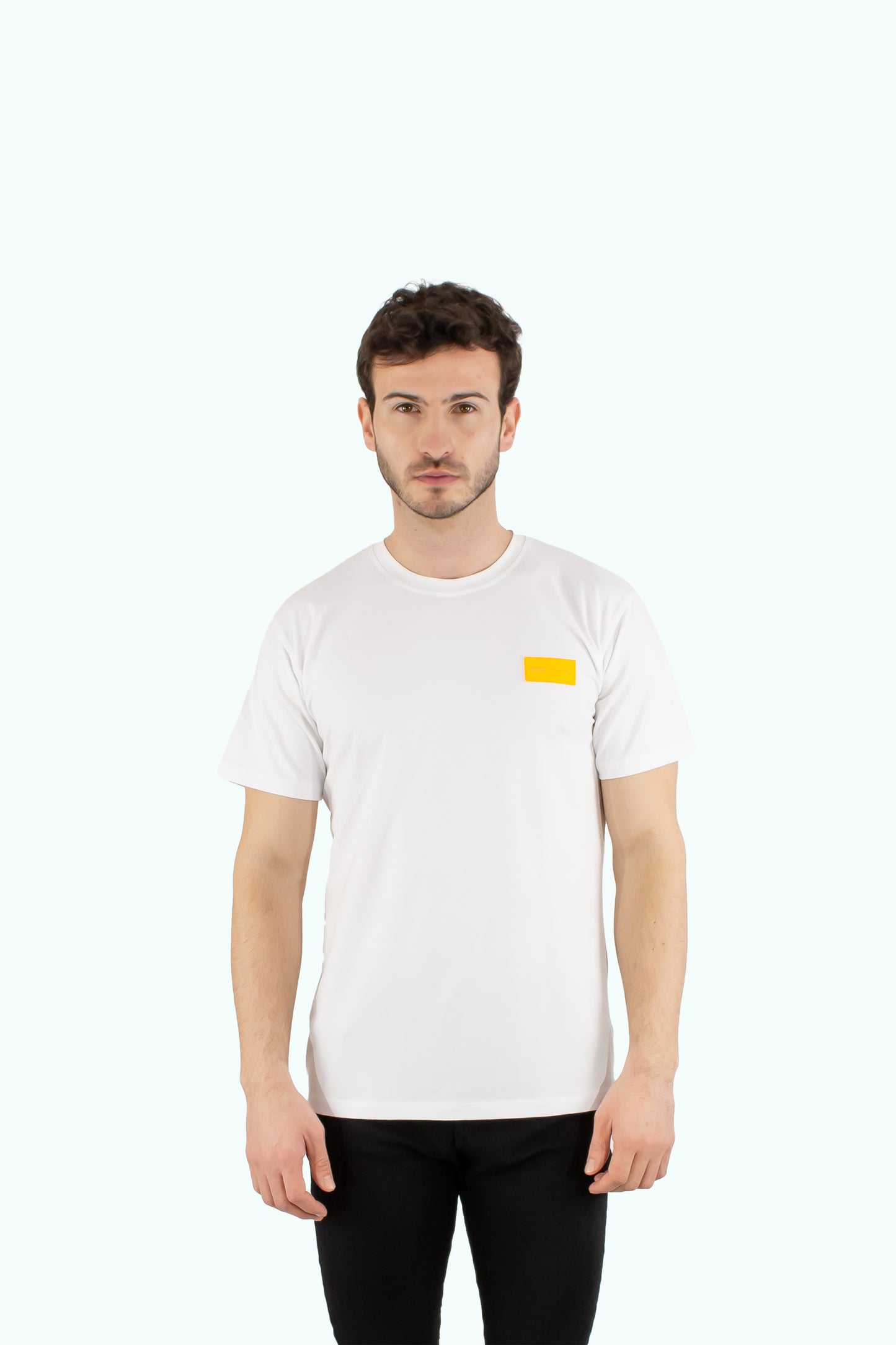 Men white cotton t-shirt with orange logo badge