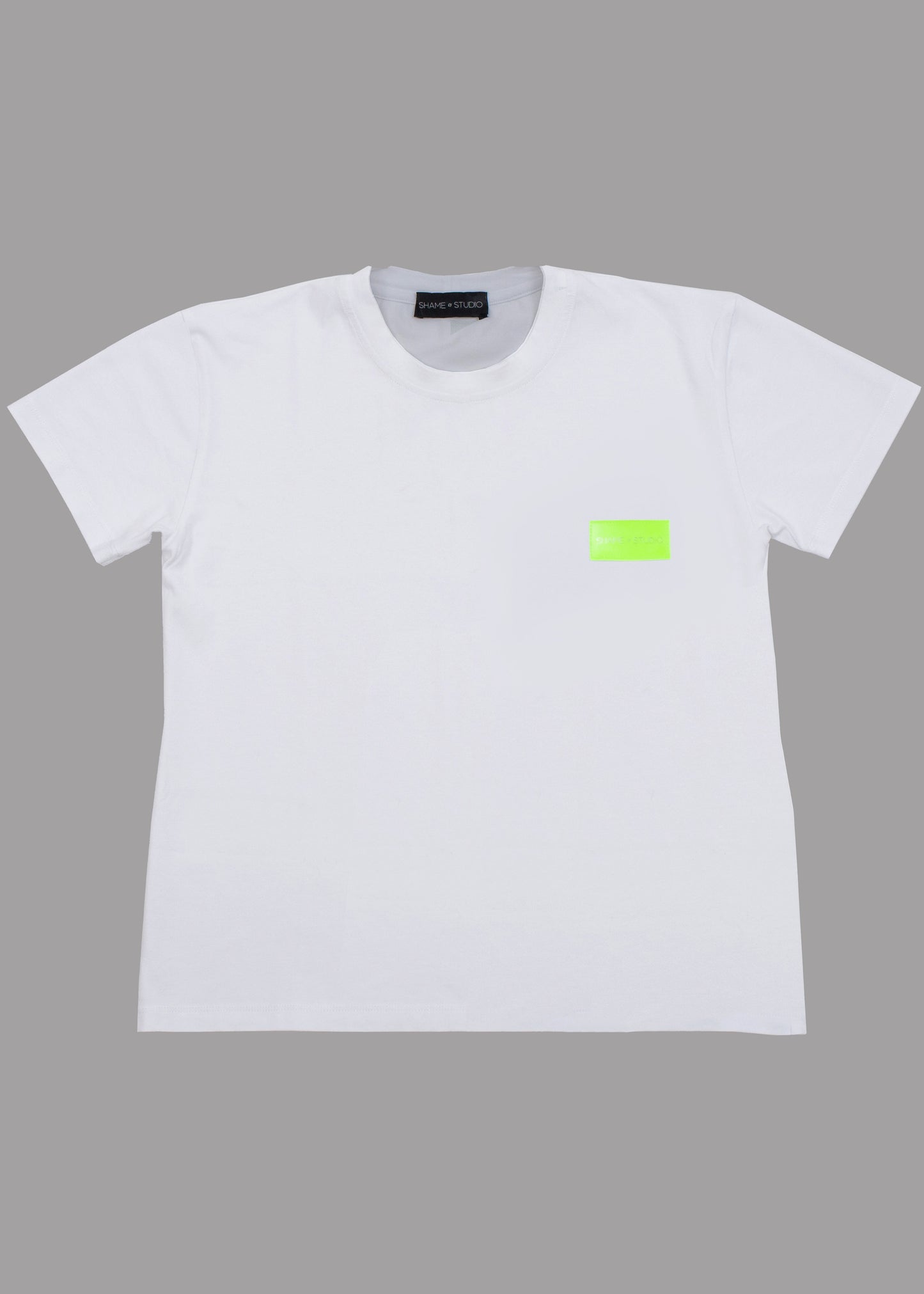 Men white cotton t-shirt with neon logo badge