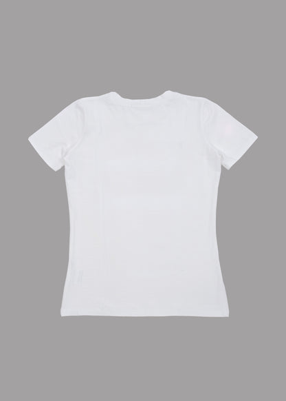 Women white slim fit t-shirt with neck label