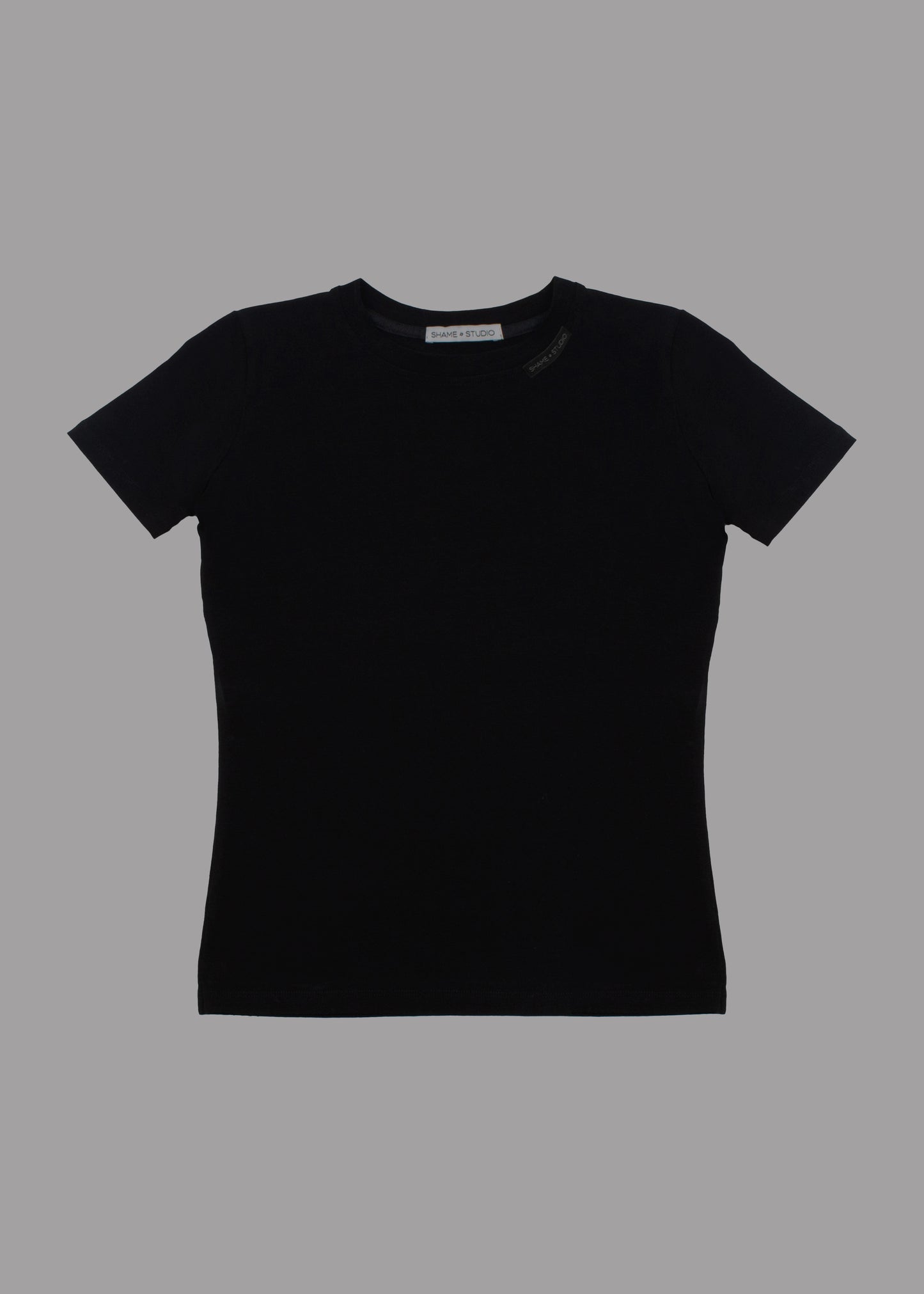 Women black slim fit t-shirt with neck label