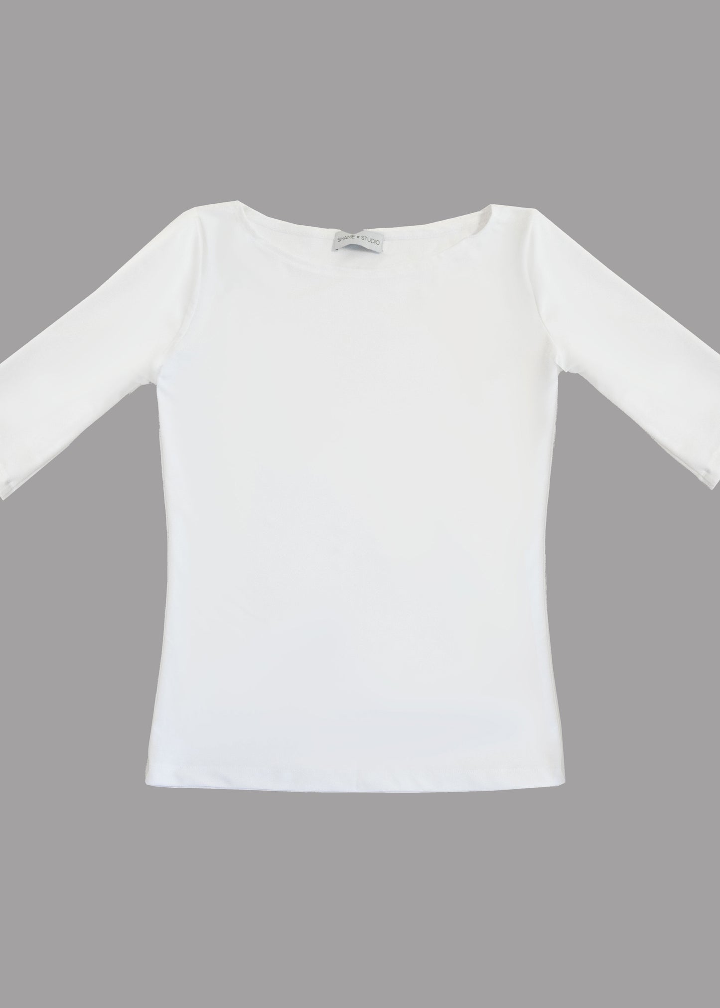 Women white boat neck t-shirt 3/4 sleeves